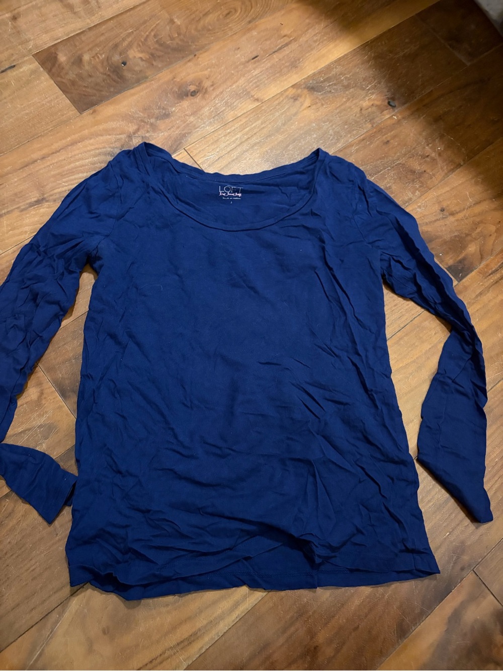 LOFT Long Sleeve Scoop Neck Top in Navy Blue
